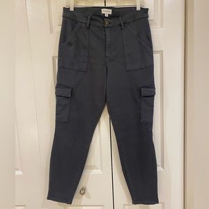 Mid-Rise, Skinny Cargo Pant